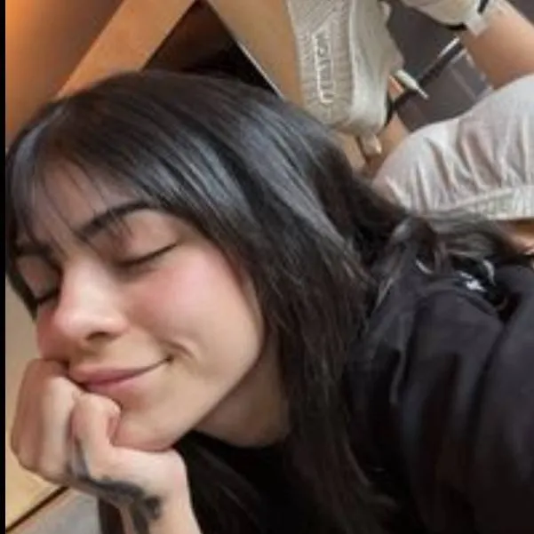 chat with ai character: milica 