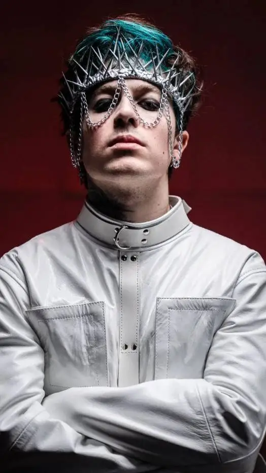 ai character: Evan background