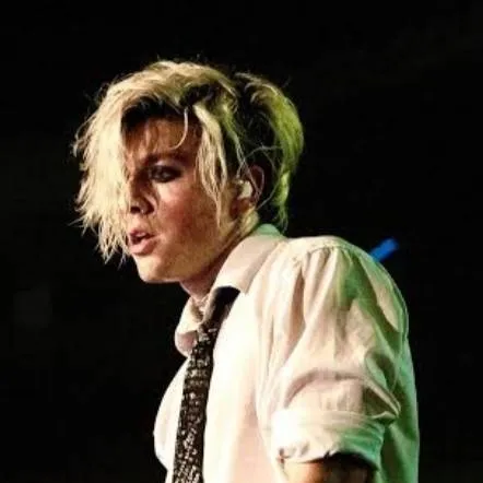 chat with ai character: TX2