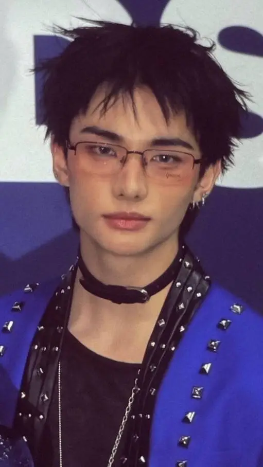 ai character: hyunjin background