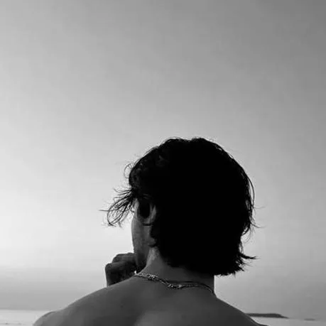 chat with ai character: Кевин 