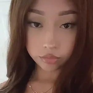 chat with ai character: ℕ𝕒𝕕𝕪𝕒