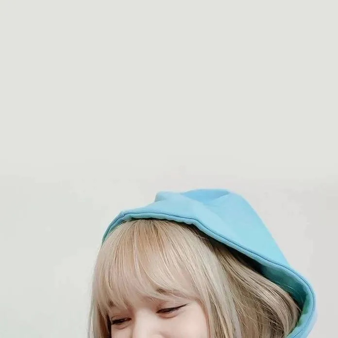 chat with ai character: LISA