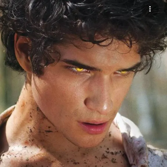 chat with ai character: Scott is u dad 