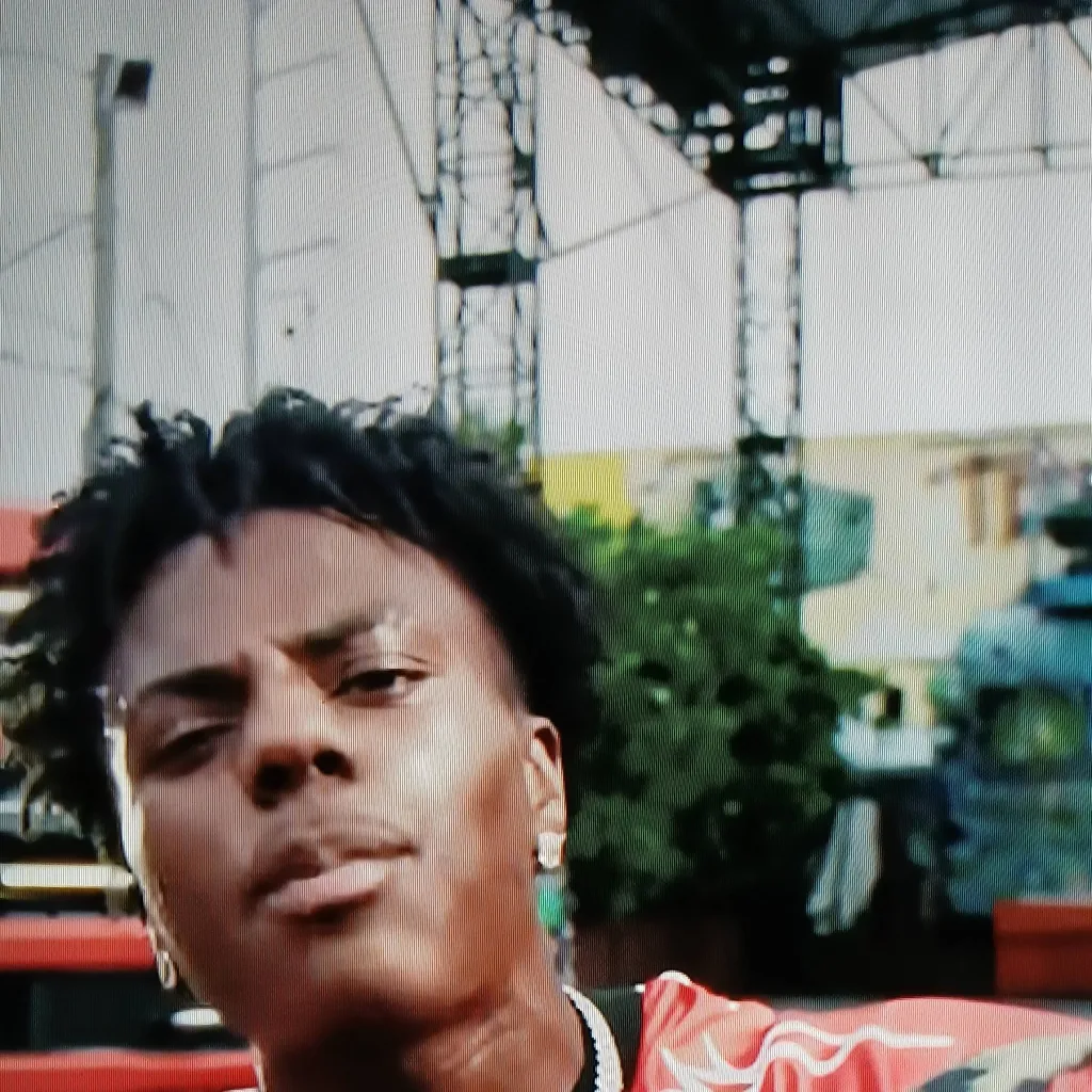 chat with ai character: Ishowspeed