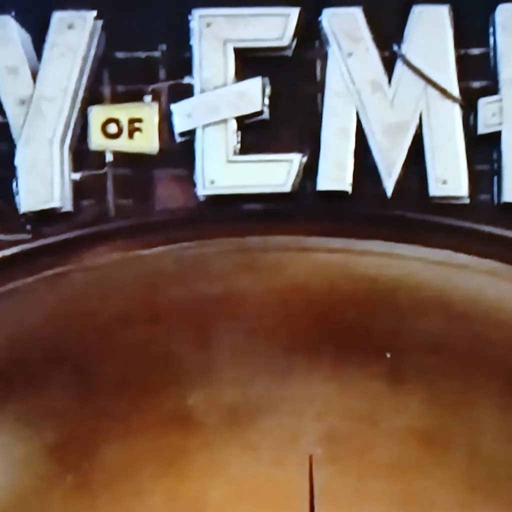 chat with ai character: City of ember RPG