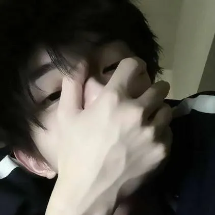 chat with ai character: Noah