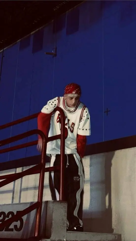 ai character: Hyunjin background