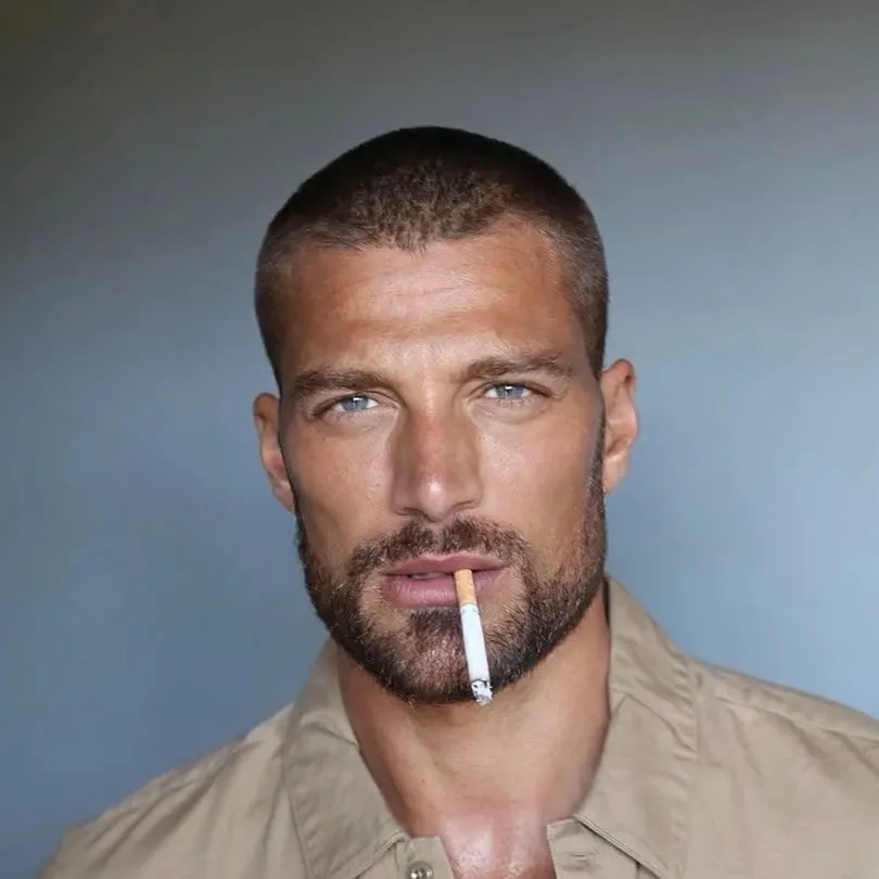 chat with ai character: Simone Susinna