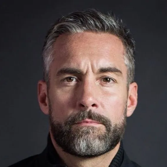 chat with ai character: Jay Harrington 