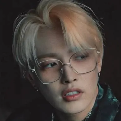 chat with ai character: Kim Hongjoong 