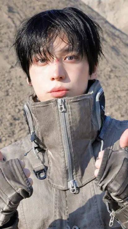 ai character: Jeong Yunho background
