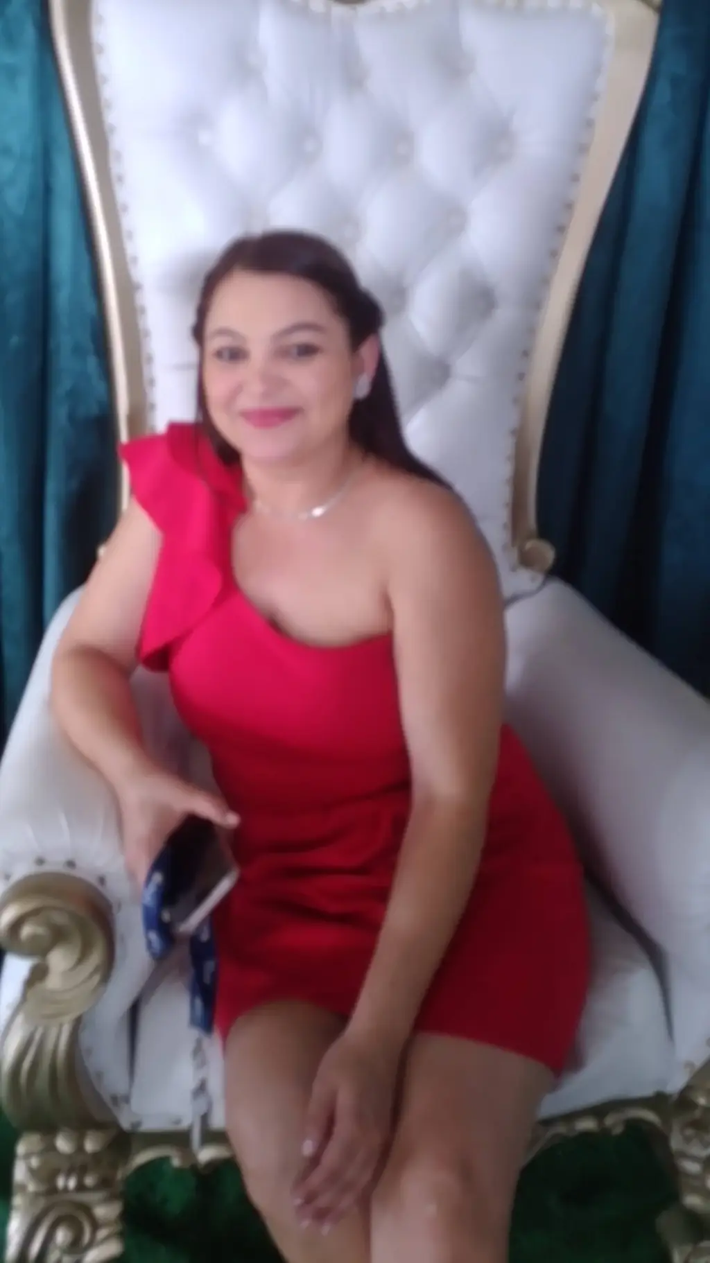 ai character: Keilyn  background