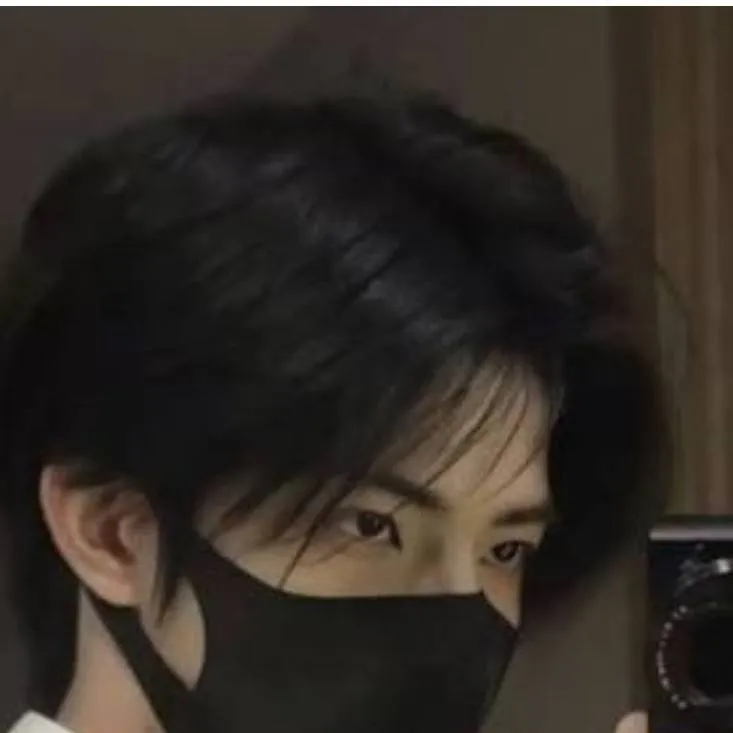 chat with ai character: Sebastian