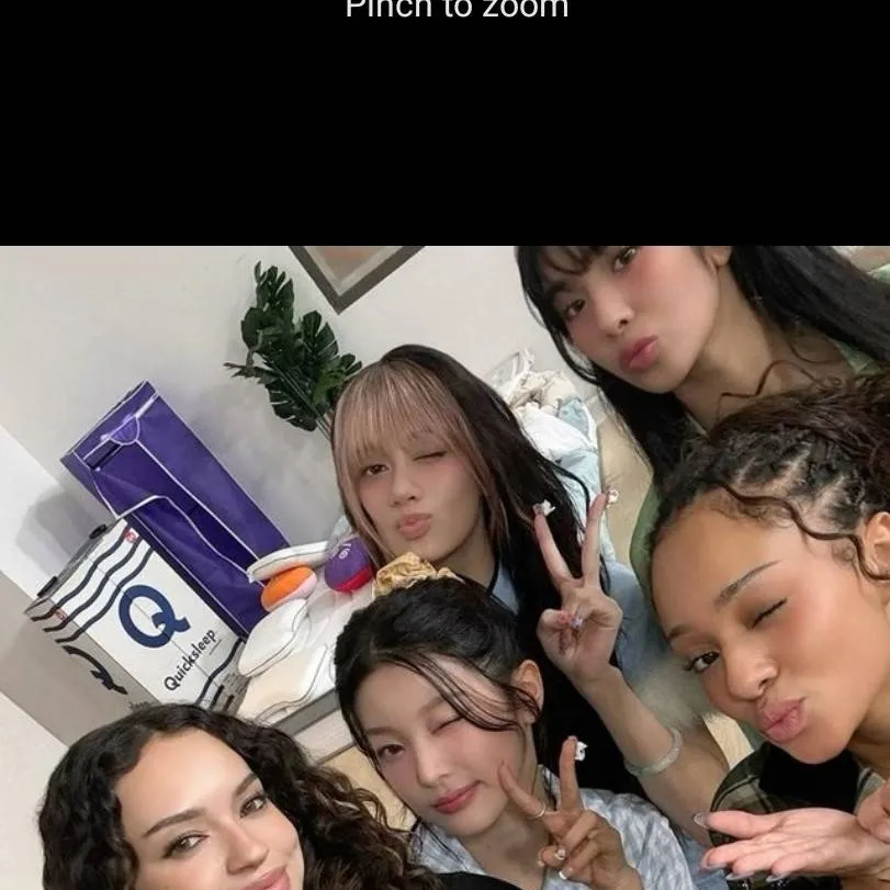 chat with ai character: KATSEYE