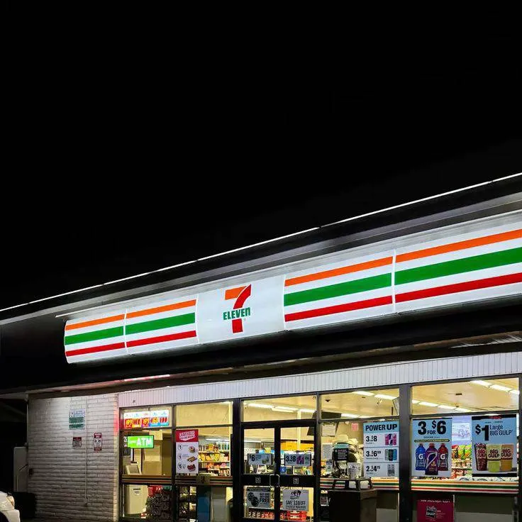 chat with ai character: night shift 