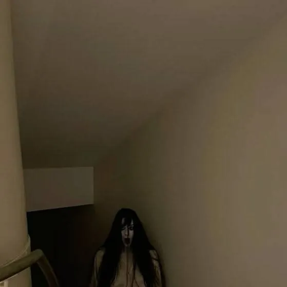 chat with ai character: basement woman