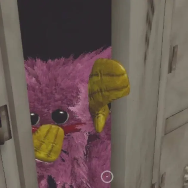 chat with ai character: Kissy missy <3