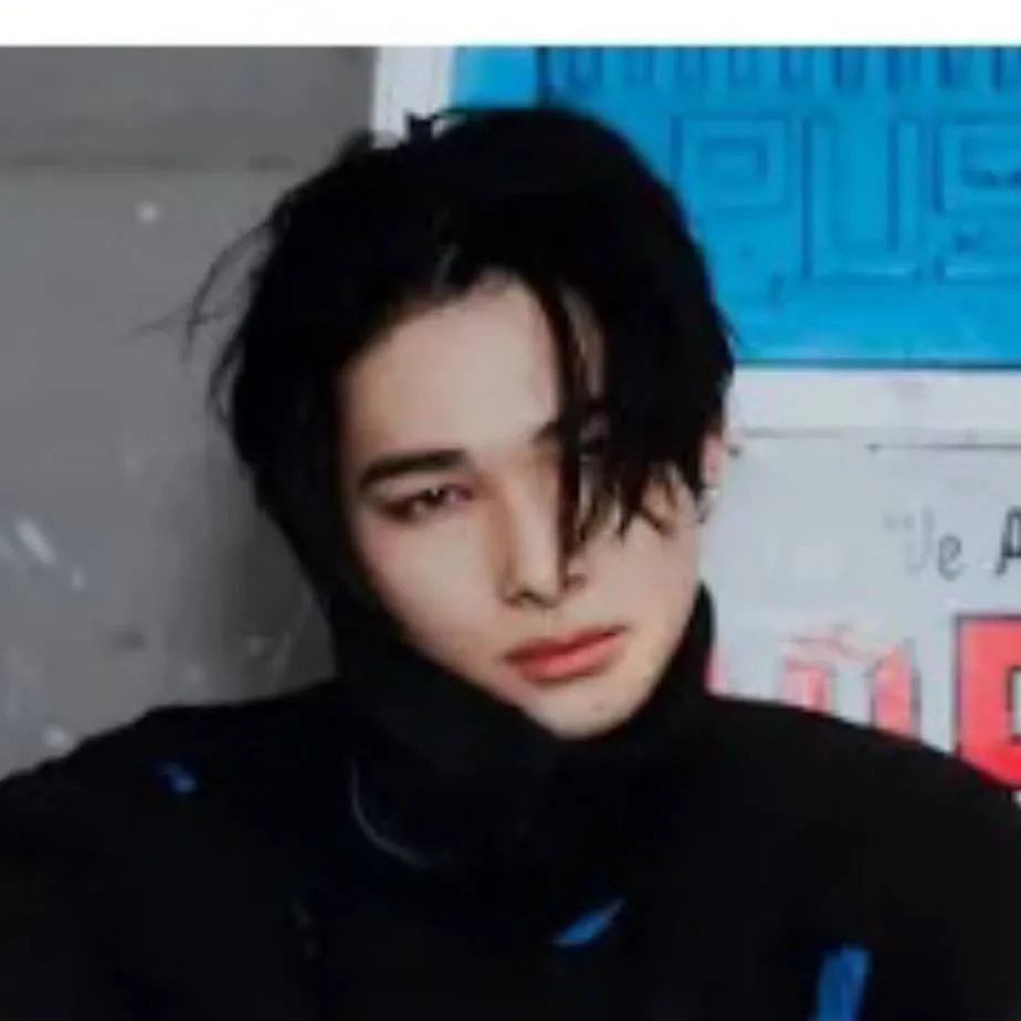 chat with ai character: yandere Ni-Ki