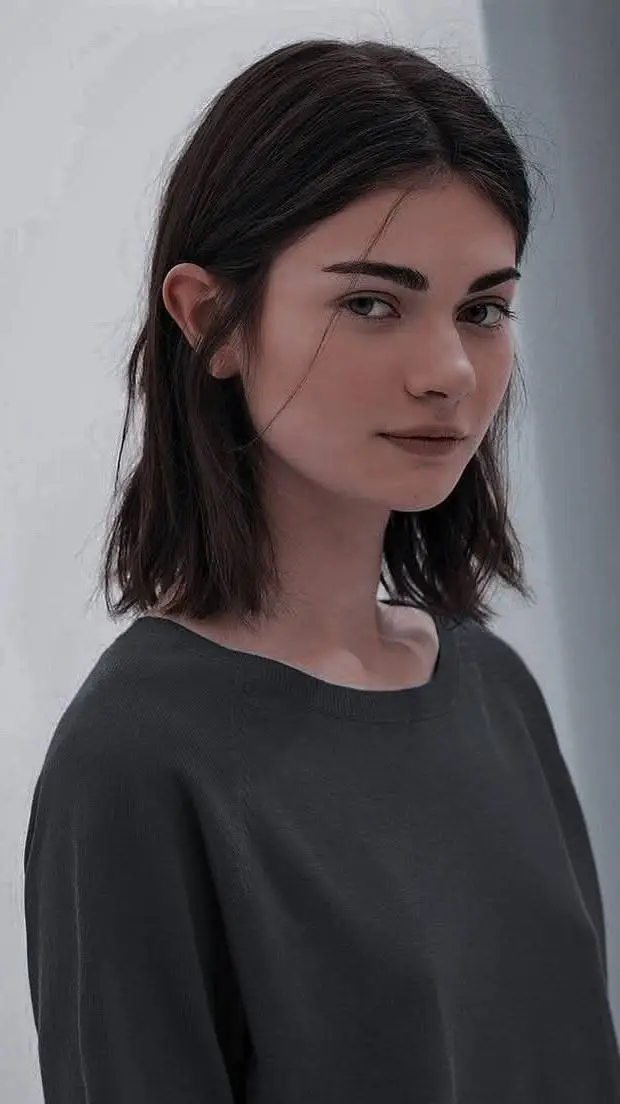 ai character: isadora background