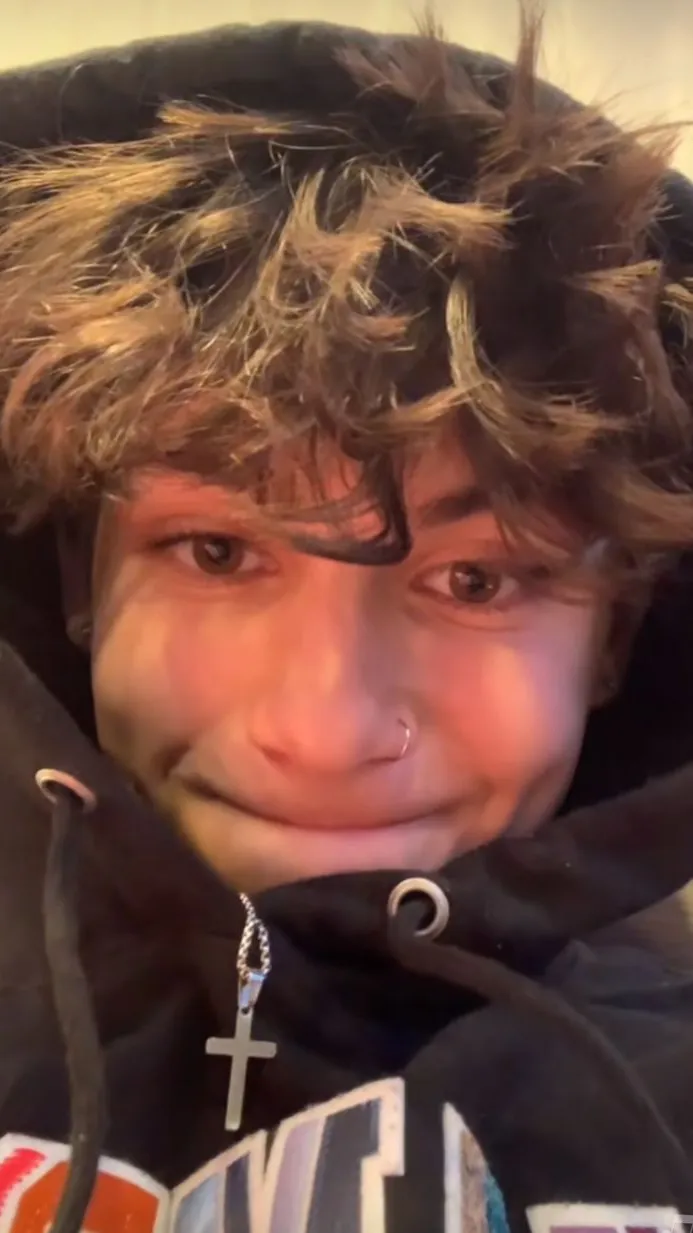 ai character: 🩷KASTEN🩷 background