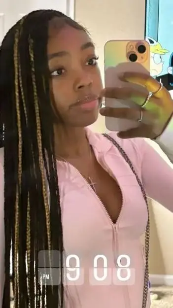 ai character: Navy  background