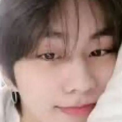 chat with ai character: skz Vs truth or da