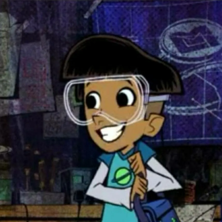 chat with ai character: the Kree boy