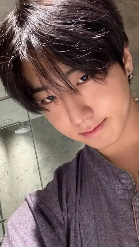 ai character: 🍼𝑫𝘢𝘥𝘥𝘺 𝑯𝘢𝘯!👶 background