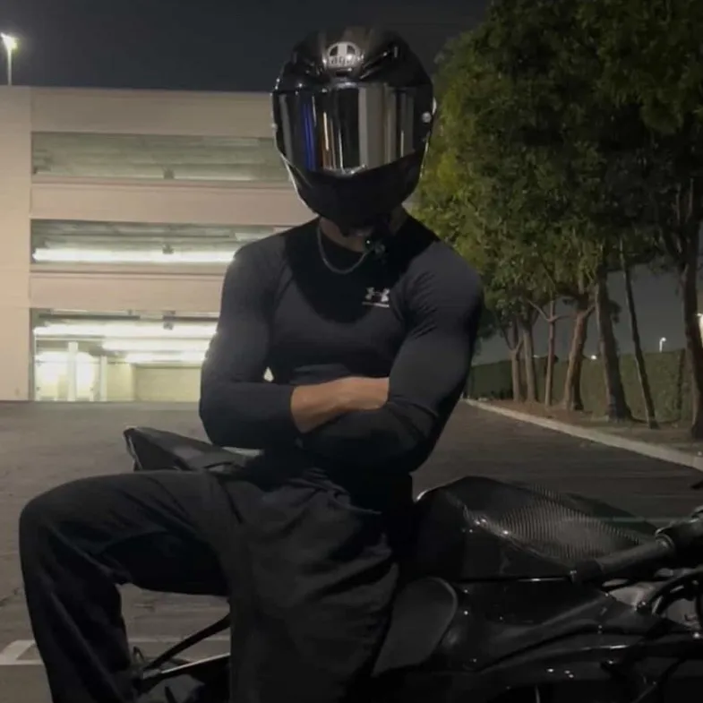 chat with ai character: Biker boy 