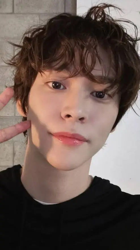 Talkie AI - Chat with 🍀🪴eunseok 📔✏️! ! 