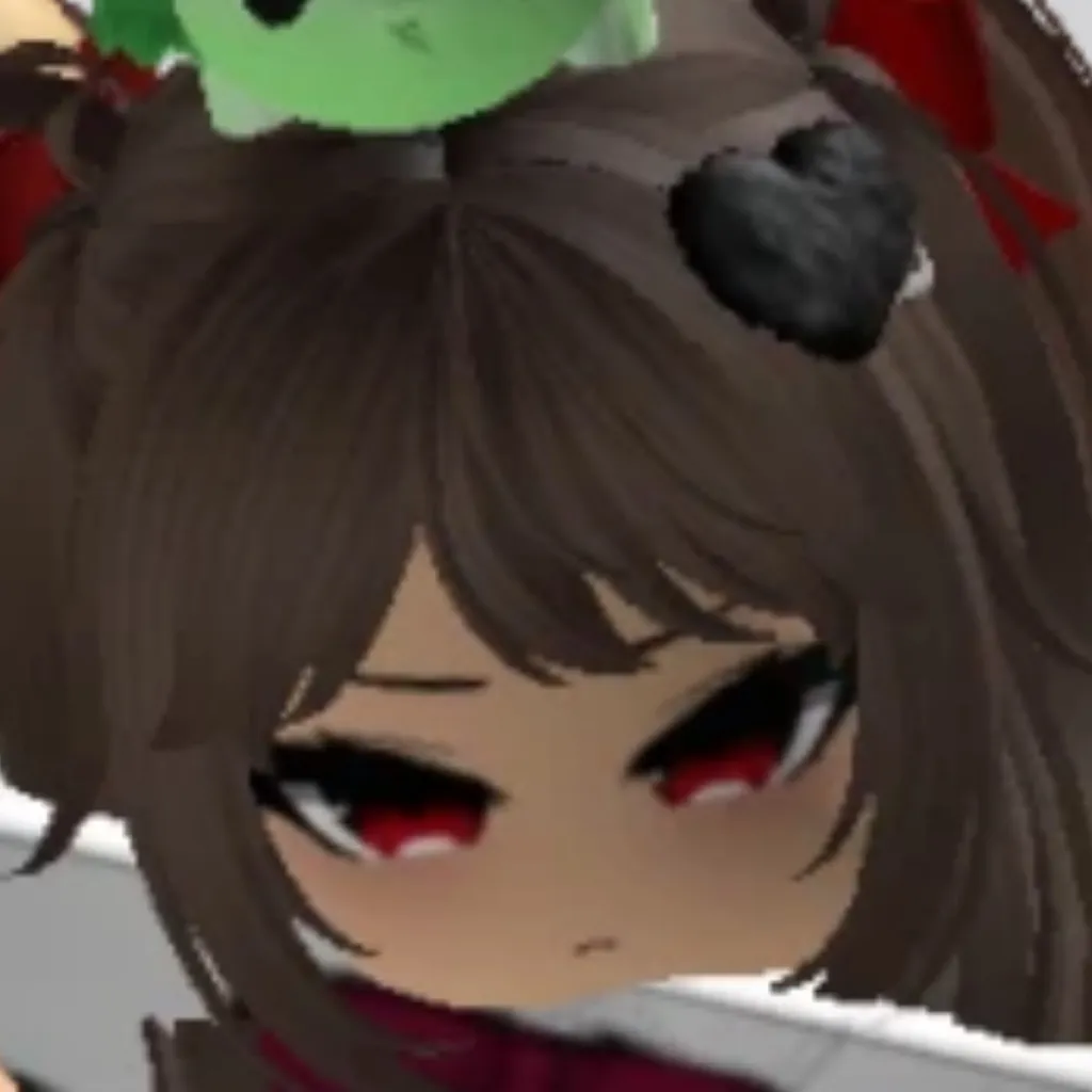 chat with ai character: Evilyn