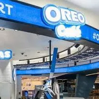 chat with ai character: Oreo World