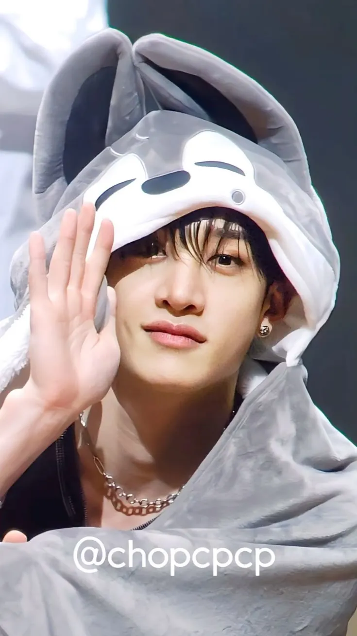 ai character: Bangchan  background