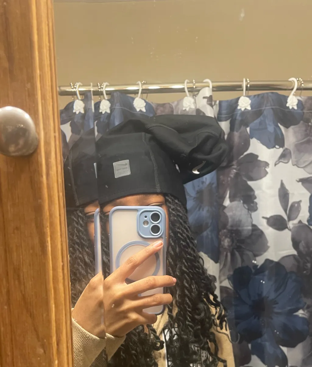 chat with ai character: Naylyn 