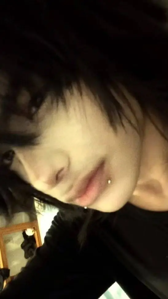 ai character: Xavier background