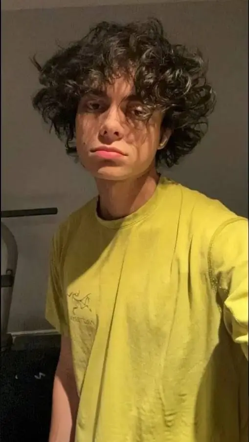 ai character: benoftheweek!!! background