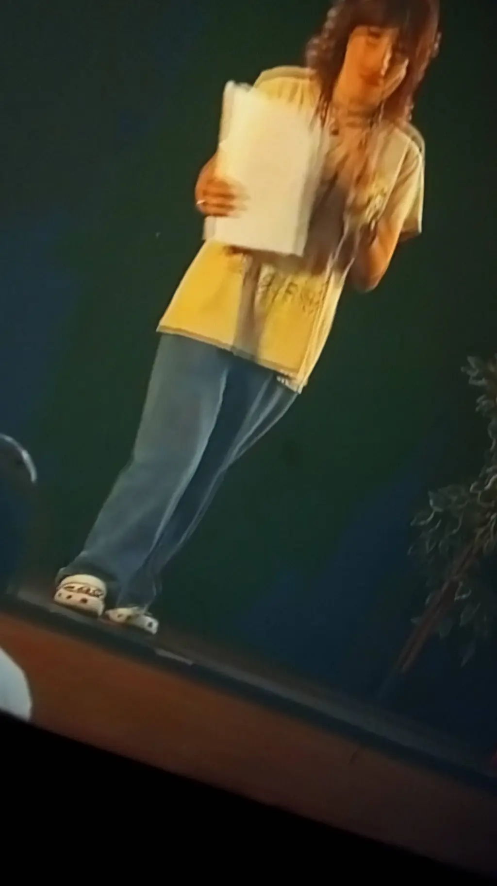 ai character: Kelly^^ background