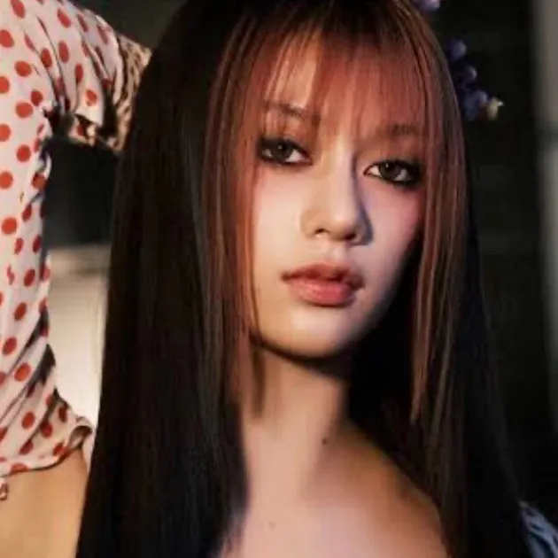 chat with ai character: Megan