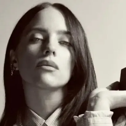 chat with ai character: ʙɪʟʟɪᴇᴇᴇ