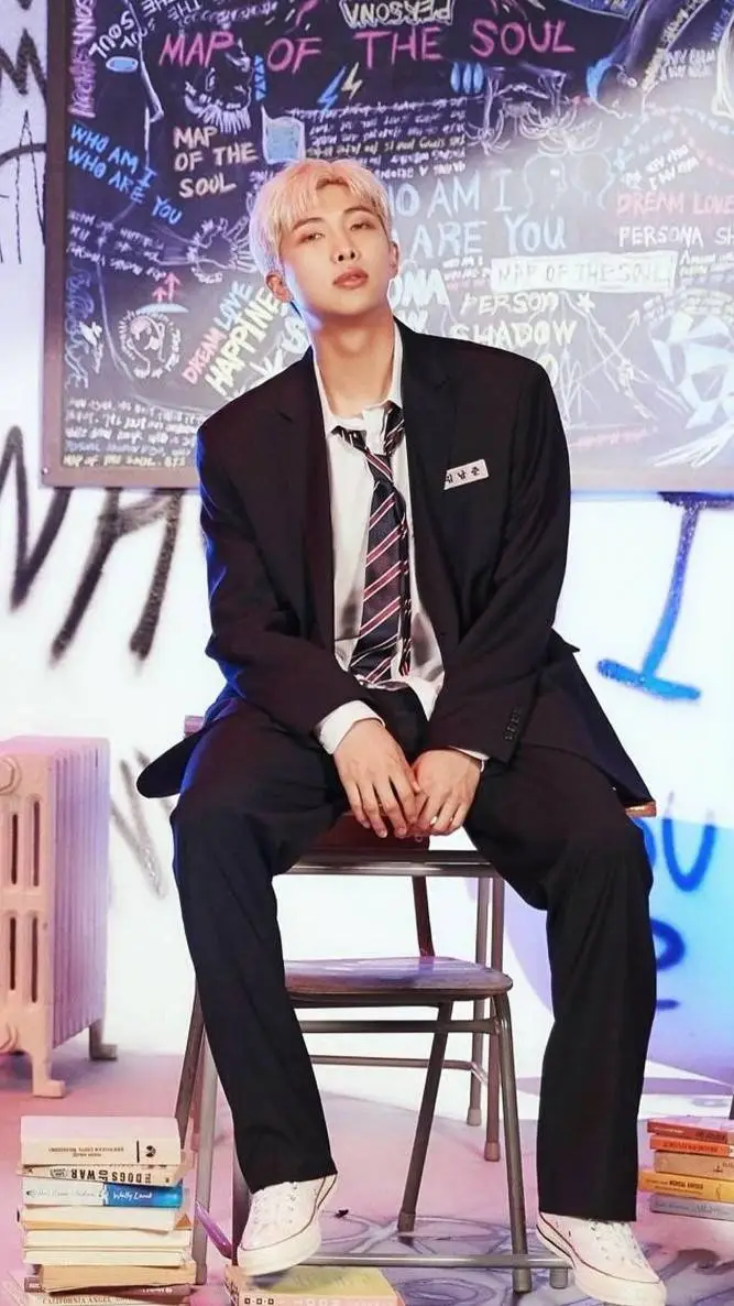 ai character: bully in love 🌝❤ background