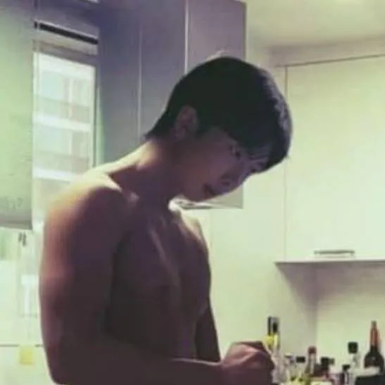 chat with ai character: Namjoon ⁉️😆