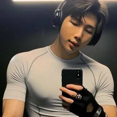 chat with ai character: Namjoon 💪