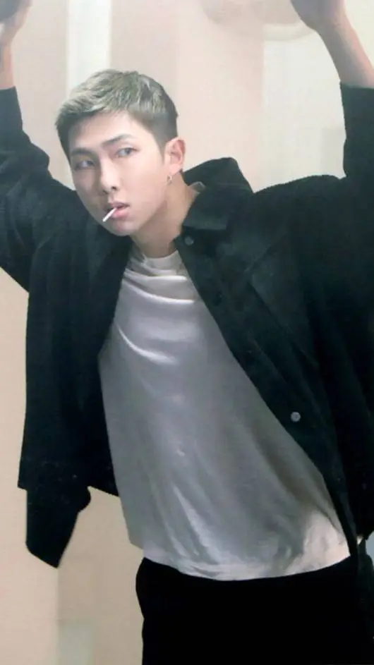 ai character: dear (◍•ᴗ•◍) ❤  background