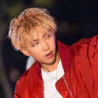 chat with ai character: fake love 💔😭