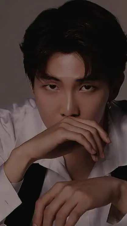 ai character: 𝑻𝒉𝒆 𝑮𝒉𝒐𝒔𝒕 ♡  background