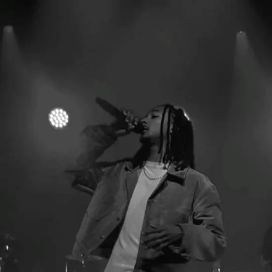 chat with ai character: Théodort 