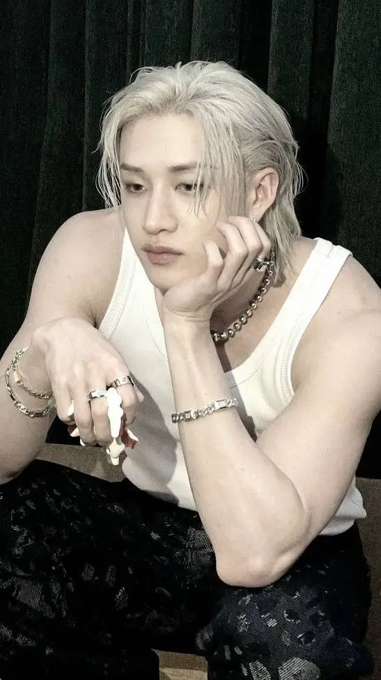 ai character: Bangchan background