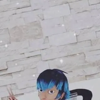 chat with ai character: Luka