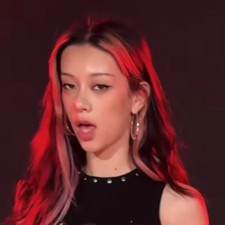 chat with ai character: Megan (bully)